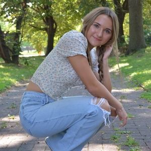 Meet your Posher, Avari